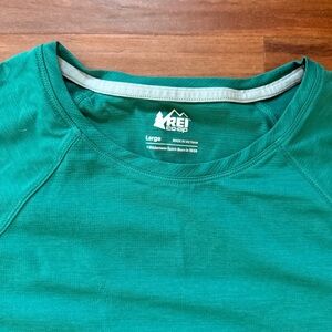 REI Co-Op running shirt large